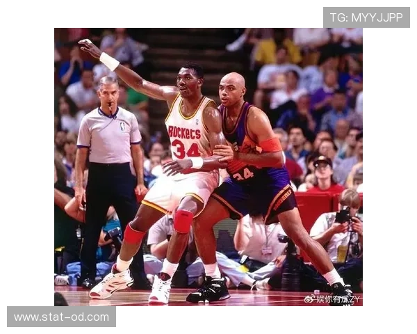 查尔斯·巴克利高效篮板争抢拉开与同时代内线差距