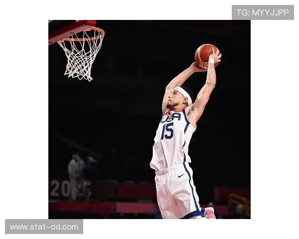 德文·布克突破效率提升显著，带动球队关键回合得分爆发