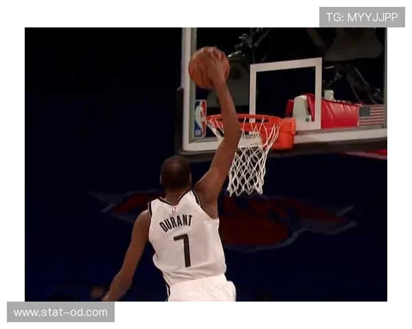 瓦莱乔内线防守显著提升 快速篮下切入效率优于队友